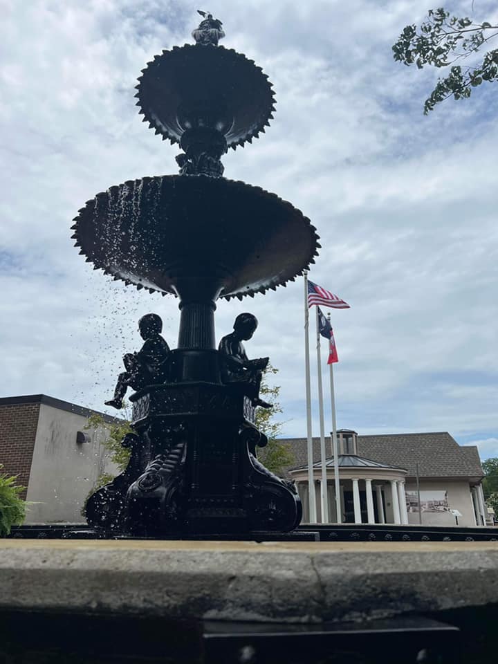 Robert Anderson Memorial Fountain